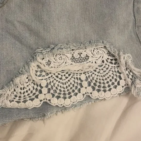 American Eagle Denim Cut-Off Jean Shorts Womens Size 0 Lace Boho Festival - Picture 9 of 13